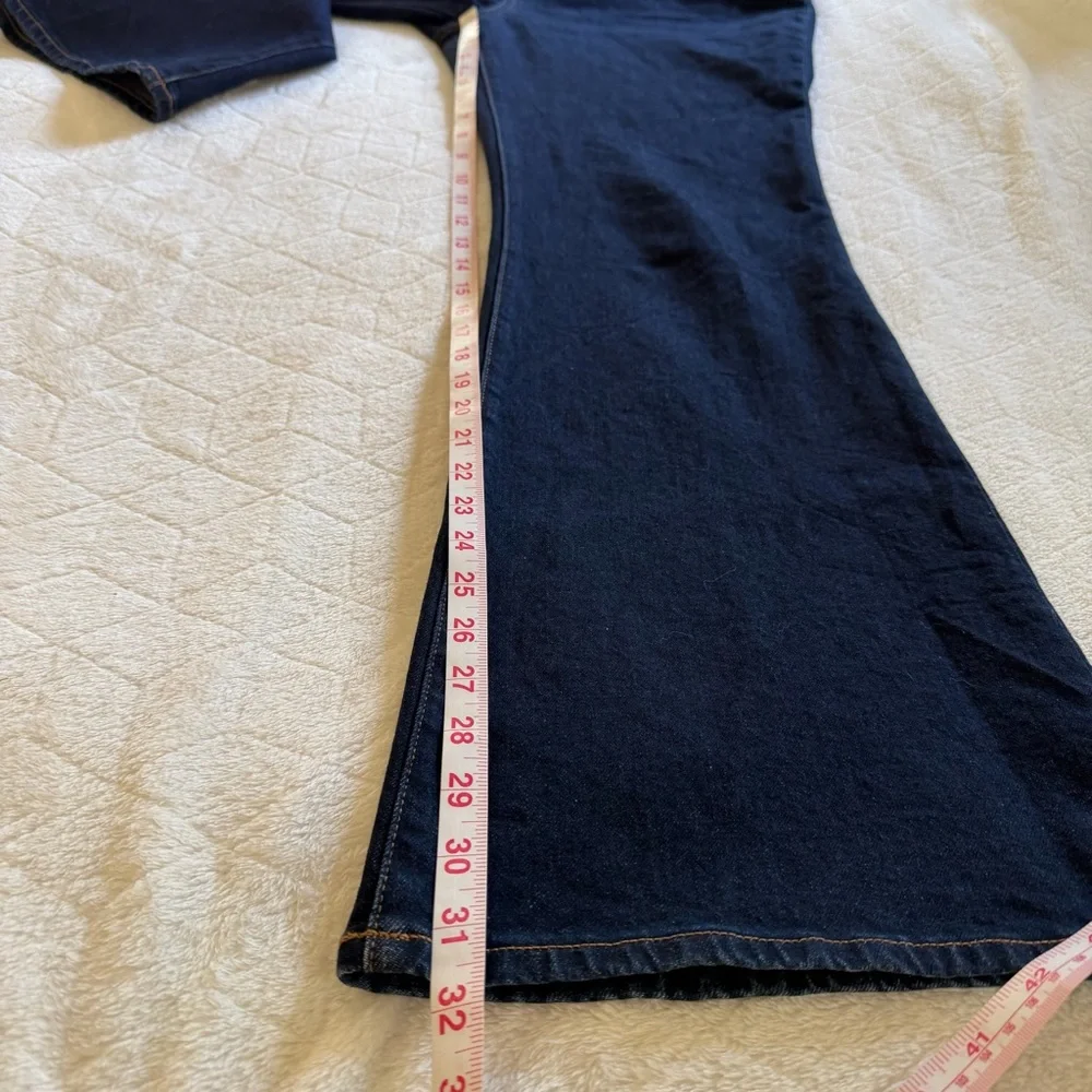 Madewell Skinny Flare Jeans in Dark Wash, size 32
